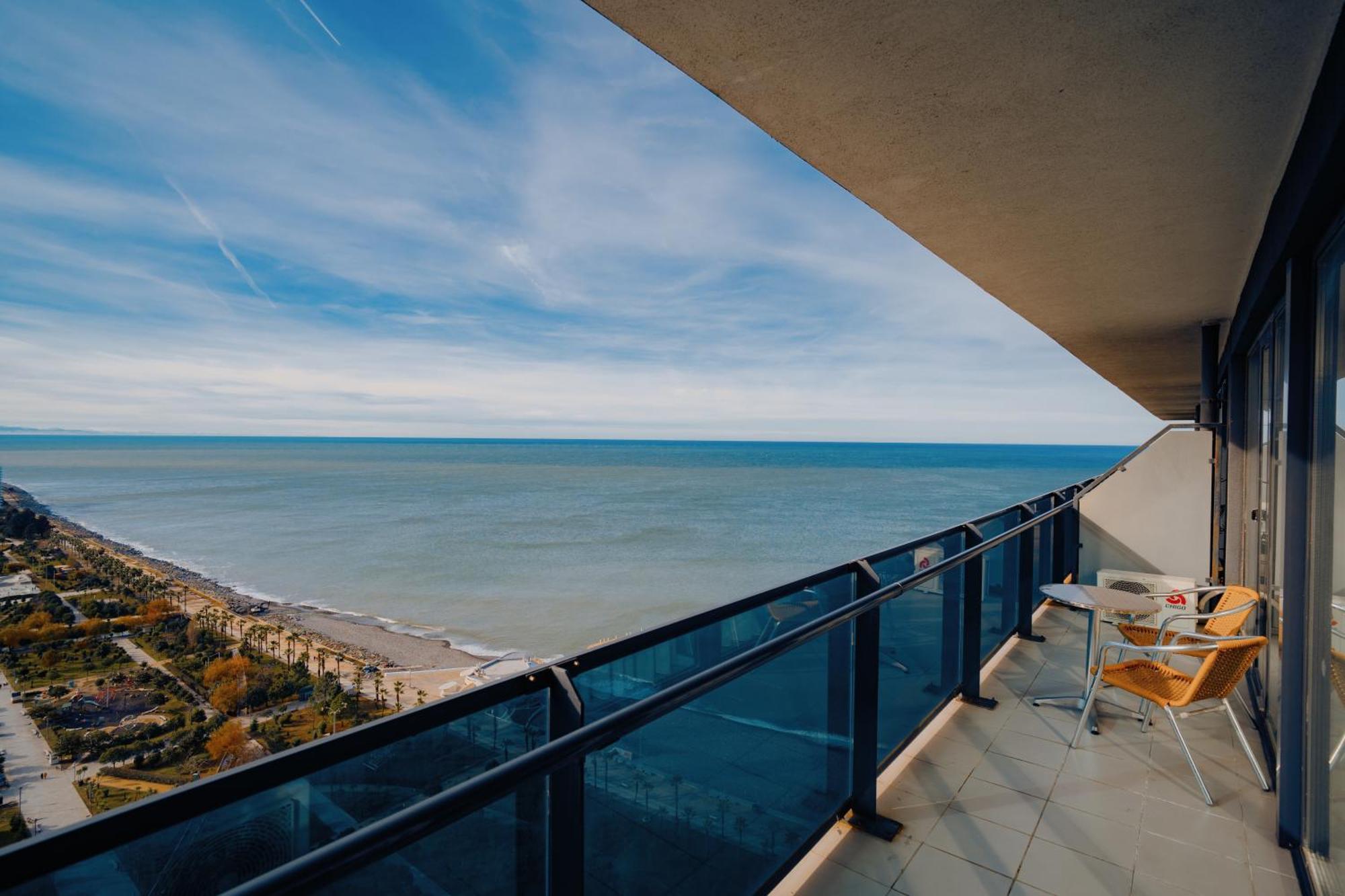 Batumi Beach Friends4Friends Exterior photo